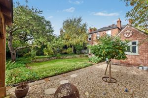 Photo 27- click for photo gallery